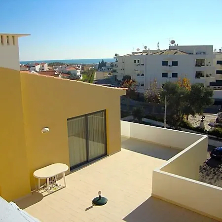 Mantamar Hotel *